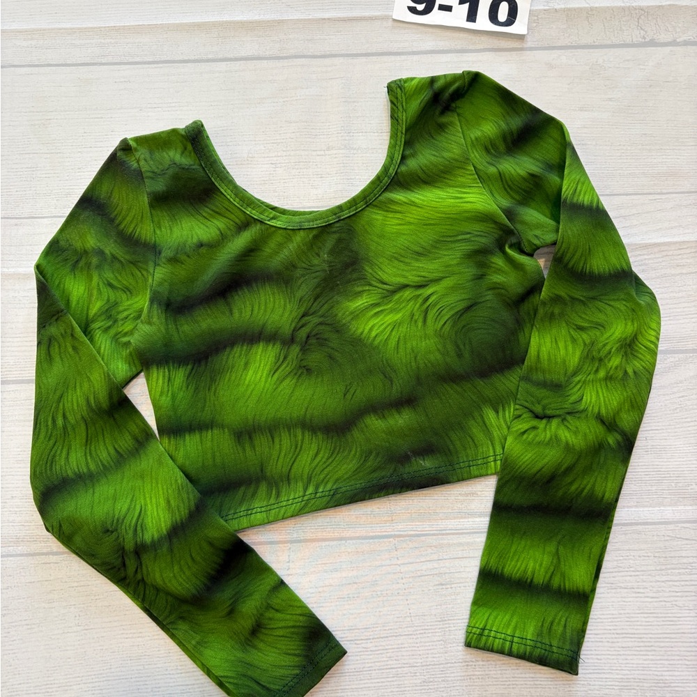 Wild Rich Kids Grinch Green Long Sleeve Crop Top size 9-10
